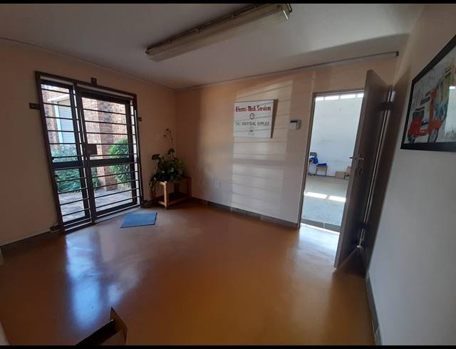 350M² WORKSHOP SOLD IN JET PARK